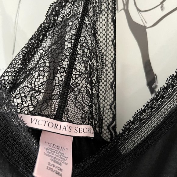 Victoria's Secret Sleep Dress/Day Dress - Picture 2 of 4